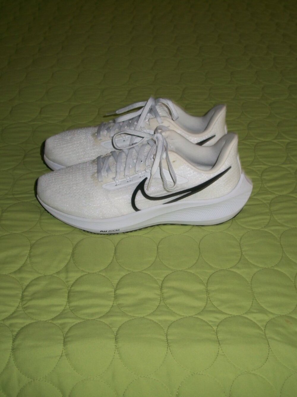 Nike Air Zoom Pegasus 39 White Running Shoes Size 8